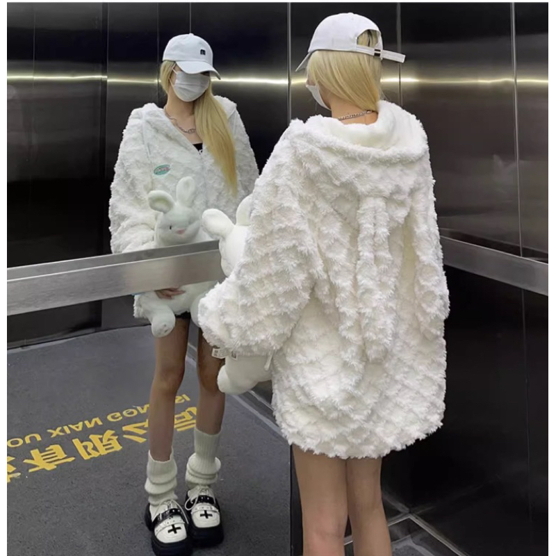 [7198] เสื้อกันหนาวขนสีขาว