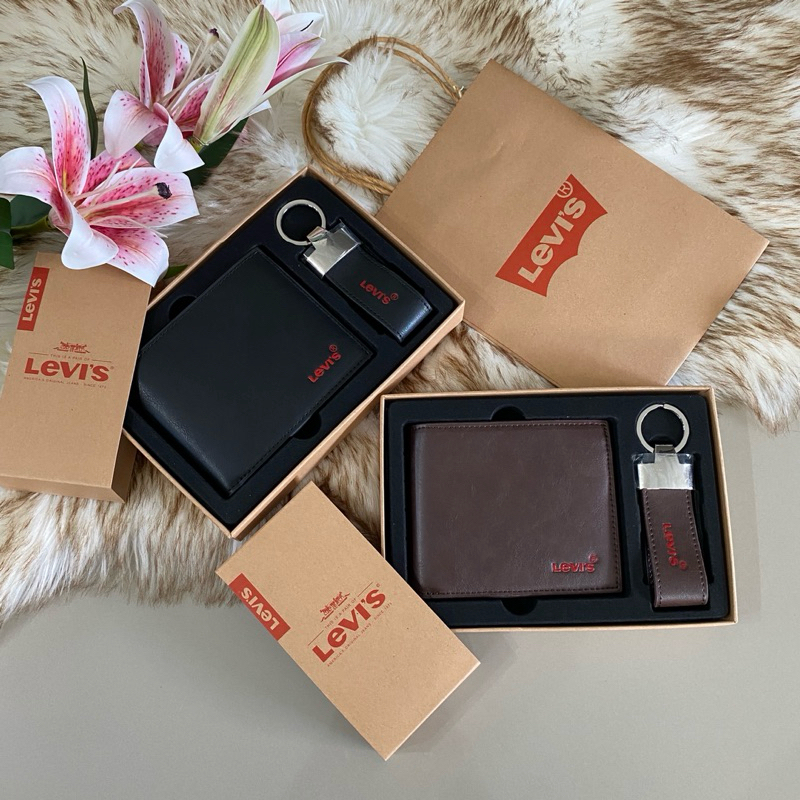 พร้อมส่ง กระเป๋าสตางค์ผู้ชาย ลี - วาย ส่งไว
