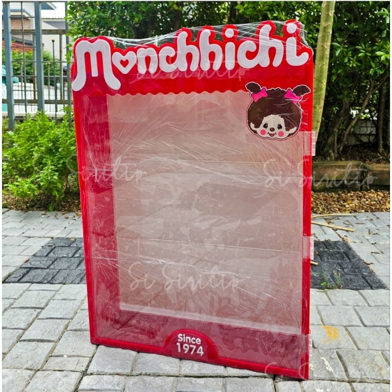 ชั้นวางตุ๊กตาโมเดล ตู้อะคริลิคโชว์ตุ๊กตา โมเดล Monchhichi ม่อนชิ