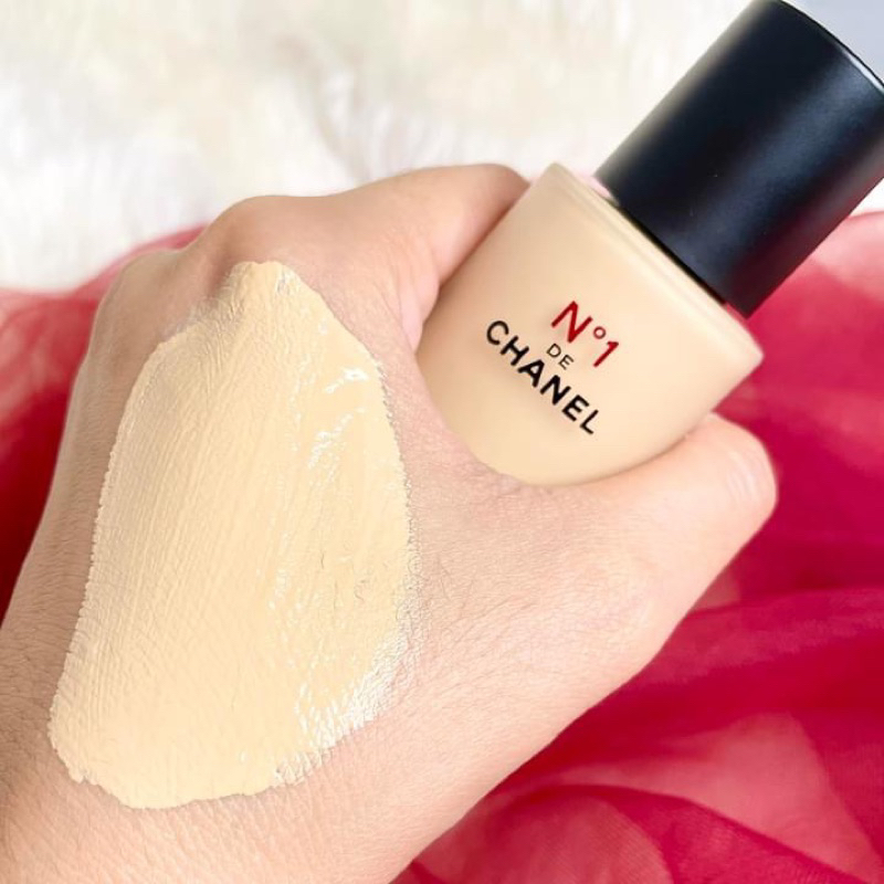 รองพื้นชาแนล N°1 DE CHANEL REVITALIZING FOUNDATION