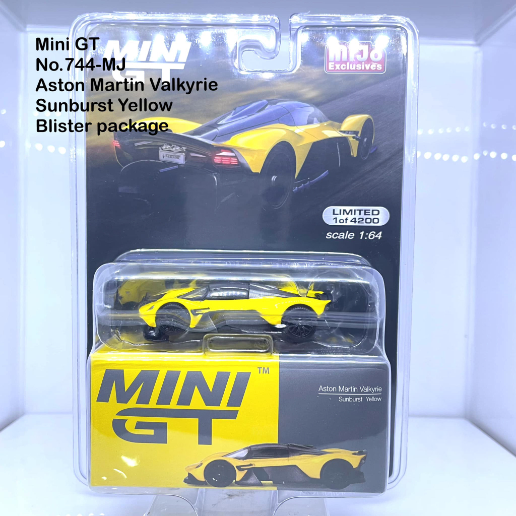 Mini GT📌 No. 744-MJ 📌 Aston Martin Valkyrie Sunburst Yellow/ USA Blister Packaging