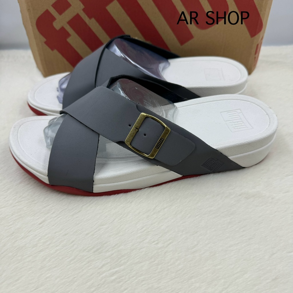รองเท้าแตะแบบสวม Fitflop สำหรับผู้ชายมาใหม่ สายนิ่มมากใส่สบายไม่เจ็บเท้าใส่ทน และมีความแข็งแรงไม่ขาดง่ายค่ะ