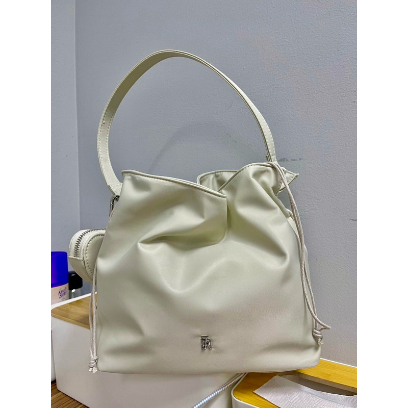 [มือสอง] กระเป๋ารุ่น ถุง Lucky Upsize แบรนด์ Jira store