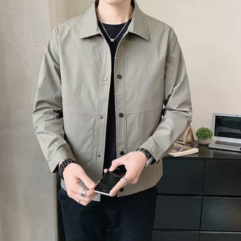Intelscore เสื้อแจ็คเก็ตปกลำลองผู้ชายแบบใหม่ หลวม แขนยาว บาง เสื้อเชิ้ตสีทึบ จัดส่งจากประเทศไทย~
