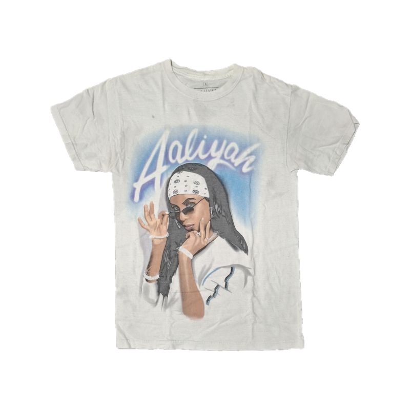 Aaliyahผ้าขาว สภาพสวย