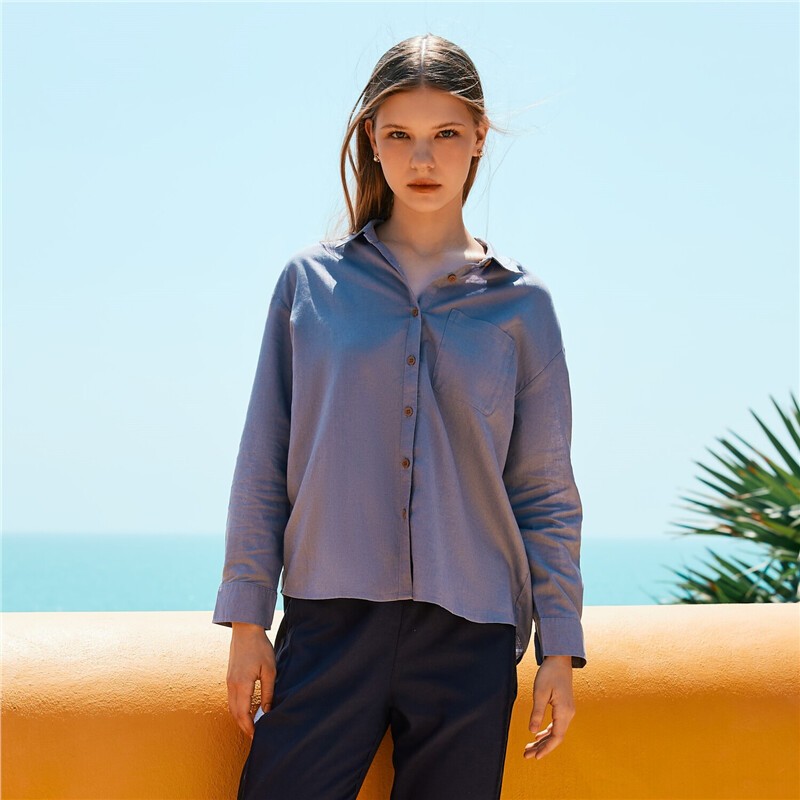 GIORDANO เสื้อเชิ้ตลินินผู้หญิง Women's Poplin Linen Shirt 05344201