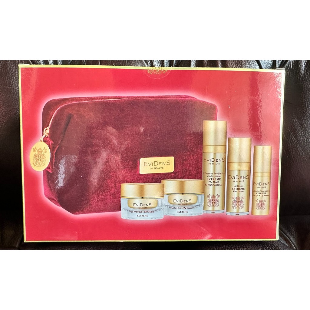 Set ครีมเครื่องสำอาง ยี่ห้อ EviDenS De Beaute แท้ 100% ราคาหน้าร้าน 10,950 !!