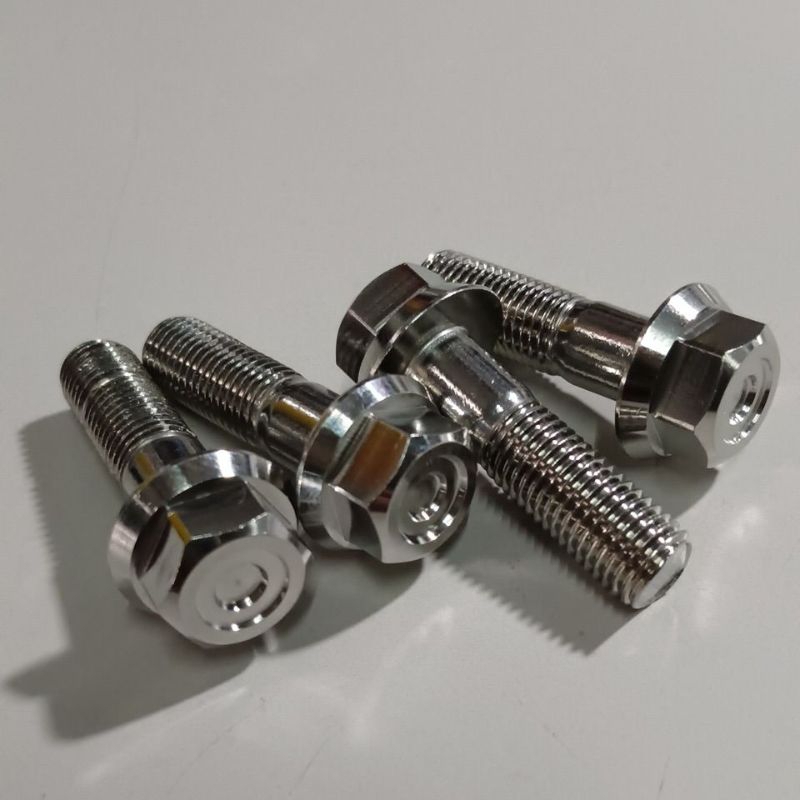น็อตเบอร์14.  M10x35 สแตนเลส ใส่โช็คหลังเวฟ ตัวละ75บ.