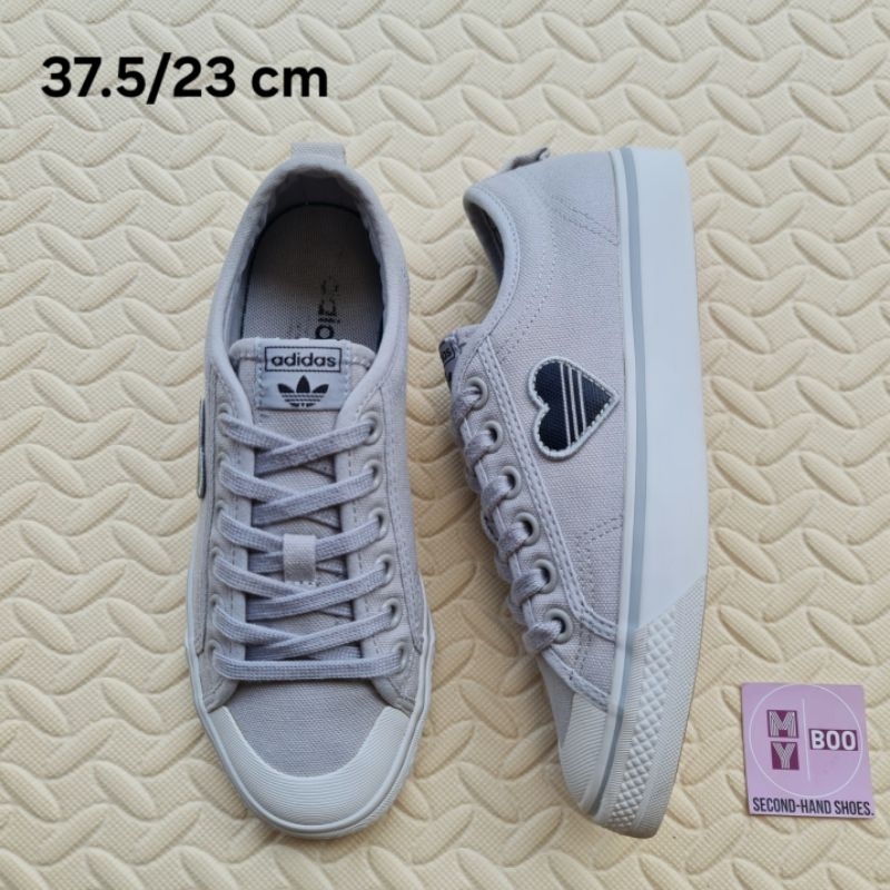 รองเท้ามือสอง Adidas nizza trefoil (F114)