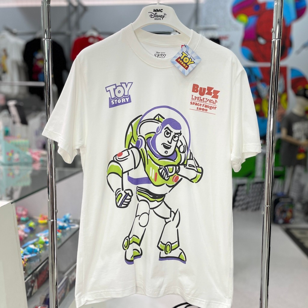 Power 7 Shop เสื้อยืดการ์ตูน Toy Story ลาย "Buzz รูปที่ 4