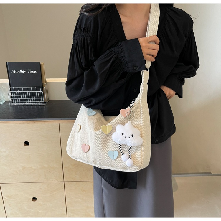 B-1112 กระเป๋าสะพายข้าง แฟชั่นฤดูใบไม้ผลิ กระเป๋านาดใหญ่จุของได้เยอะ รุ่นฮิต เข้ากับทุกการแต่งกาย