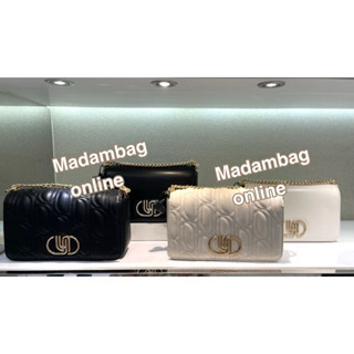 Lyn Moon Infinite Shoulder Bag กระเป๋าสะพายไหล่