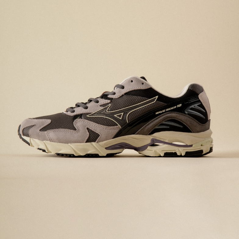 [ลด 20% โค้ด 20XTRA1000] Mizuno Wave Rider 10 Yokai Pack