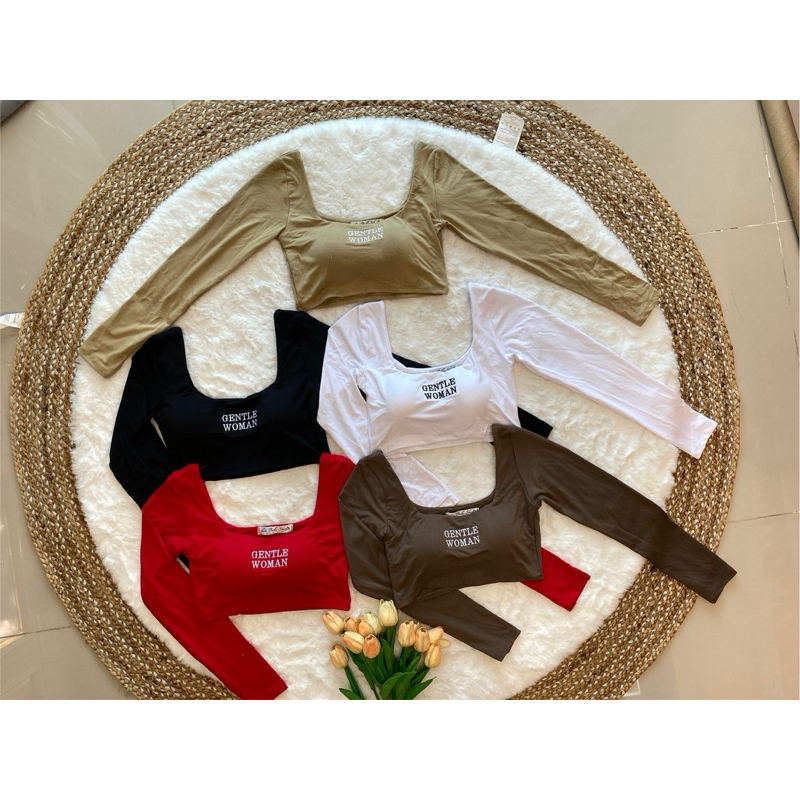 เสื้อครอปแขนยาว  ปักGTเอวลอย เสริมฟองน้ำในตัว ผ้ายูนิอย่างดี สไตล์โชว์หุ่น โชว์เอว สวยปังสุดๆ