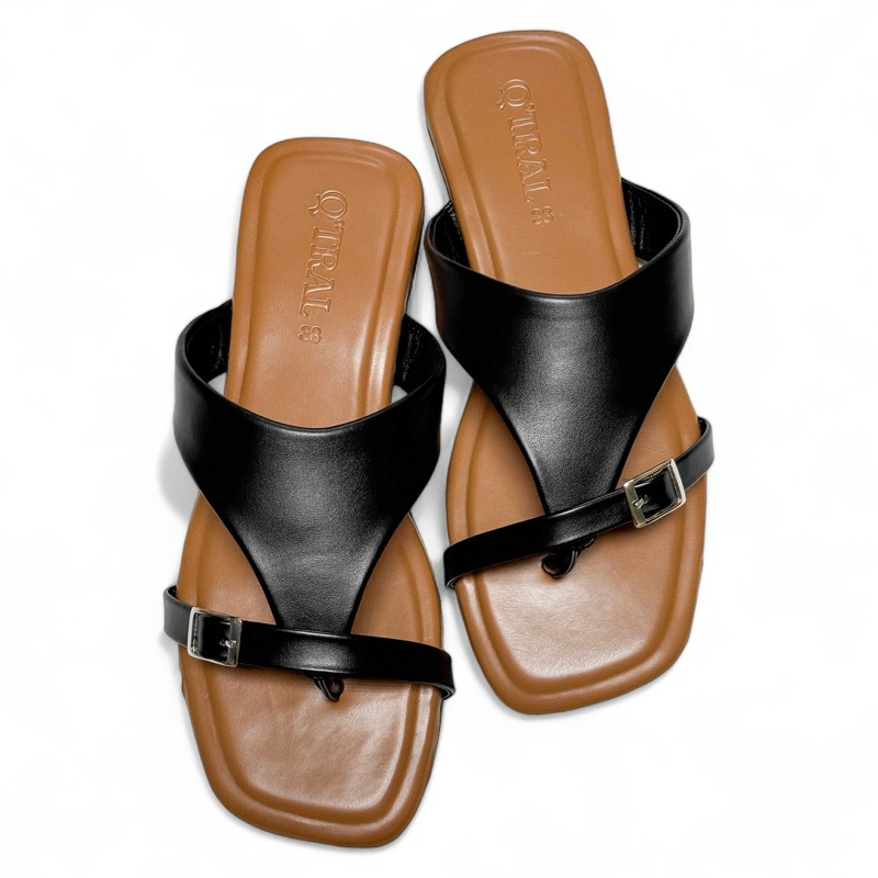 (แนะนำใส่ตรงไซส์)รองเท้าแตะ ไซส์ 36-43 แบบคีบ คาดสายเข็มขัดเก็บหน้าเท้า แบรนด์ Q'TRAL (QT010)