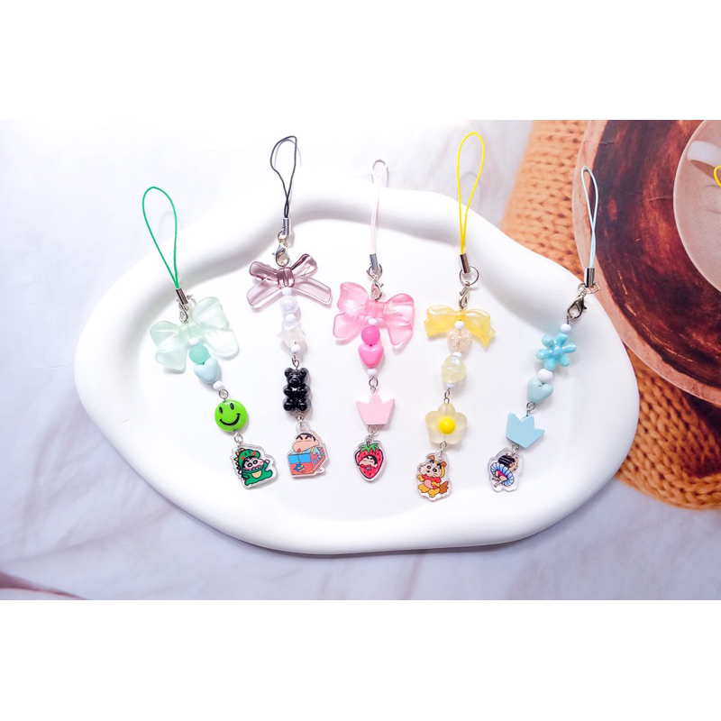 สายคล้องโทรศัพท์ มือถือ ลูกปัดลายชินจัง ไซส์S (สินค้าพร้อมส่ง) ของฝาก ของขวัญ ของแถม