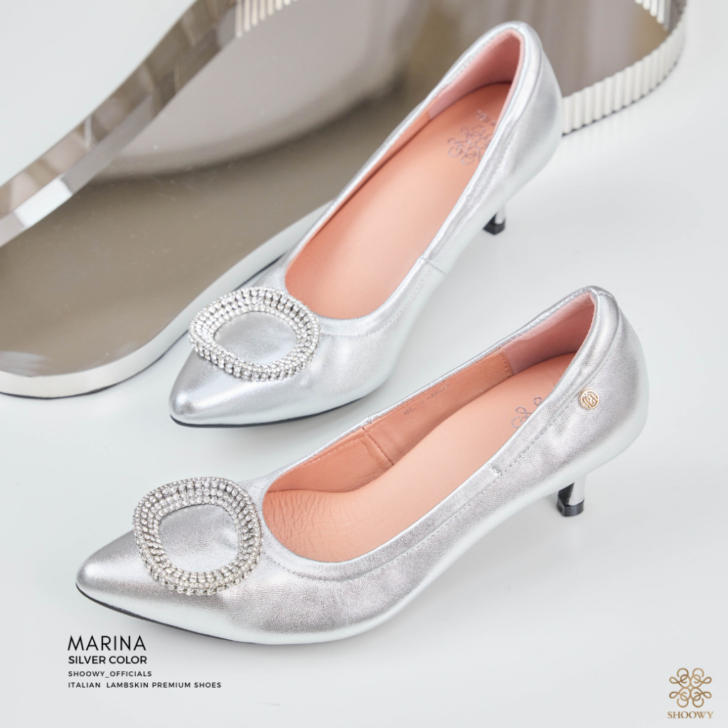 Shoowy รองเท้าหนังแกะรุ่น Marina Silver color (สีเงิน)