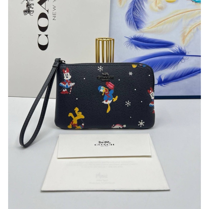 Coach CN081 Disney X Coach Corner Zip Wristlet