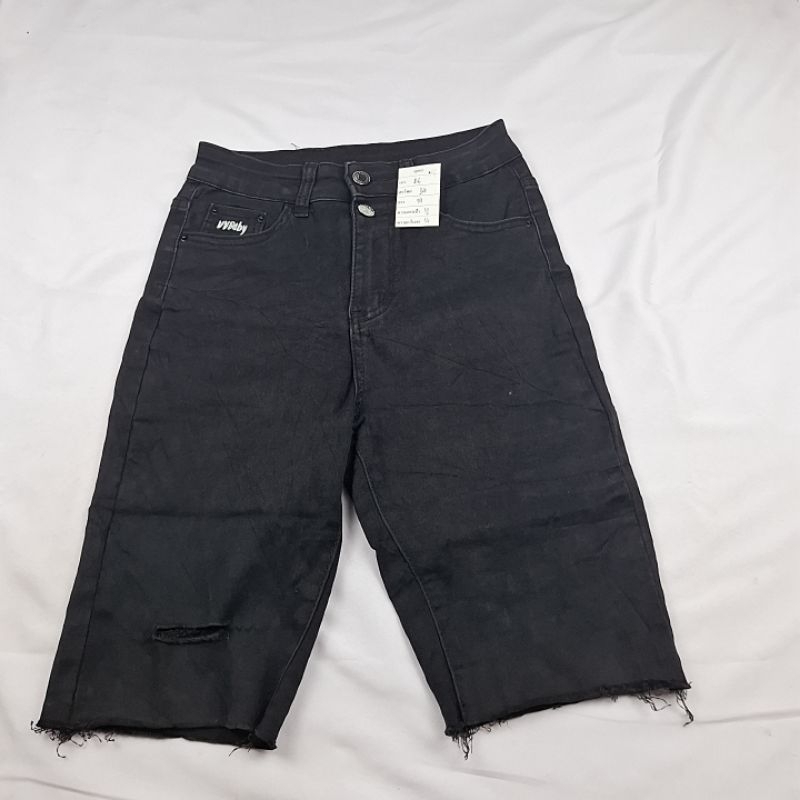 Q665 กางเกงยีนส์ขาสั้น กางเกงแฟชั่น มือสอง รายละเอียดตามรูปนะค่ะ