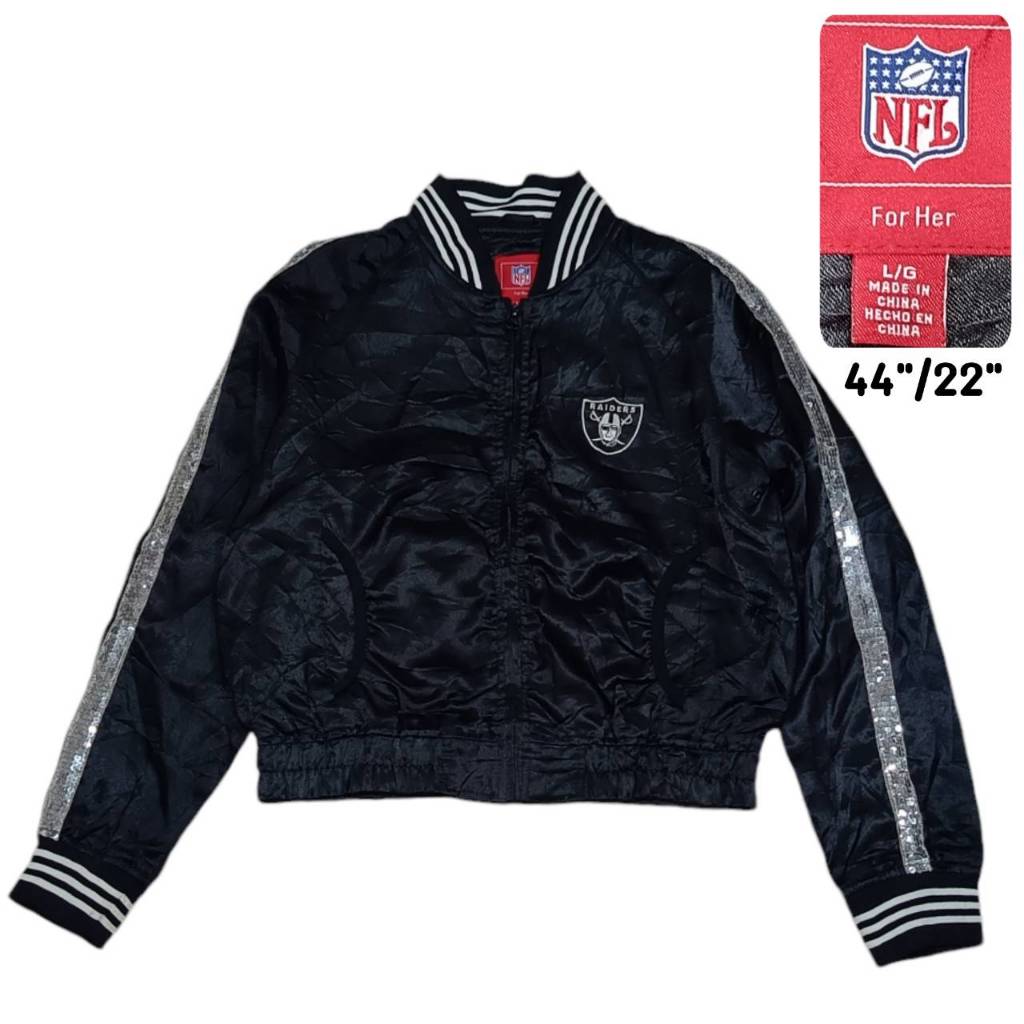 NFL RAIDERS JACKET เสื้อแจ็คเกตผ้าร่มลื่น เอ็นเอฟแอล ไรเดอร์ สีดำ ทรงผู้หญิง อกหน้าผ้า 44" มือสอง สภ