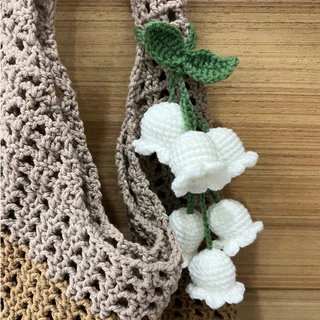 สายคล้องกระเป๋าถักไหมพรม ดอกระฆังหรือดอกลินลี่แห่งภูเขา Lily of the valley