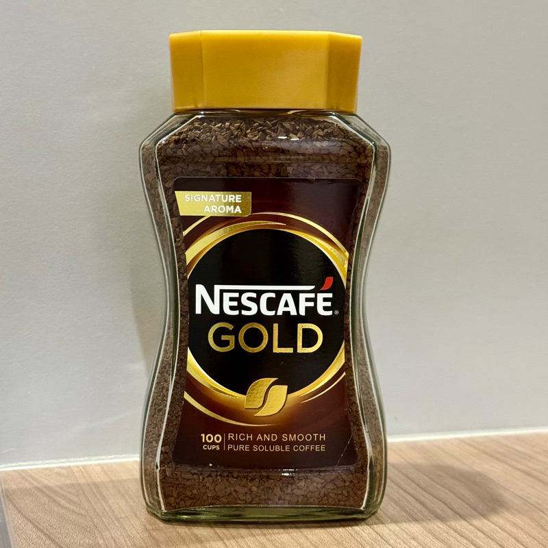 exp.2570 | NESCAFE GOLD 200g เนสกาแฟ โกลด์ คอฟฟี่ กาแฟสำเร็จรูปชนิดฟรีซดราย 200 กรัม กาแฟสำเร็จรูป กาแฟ