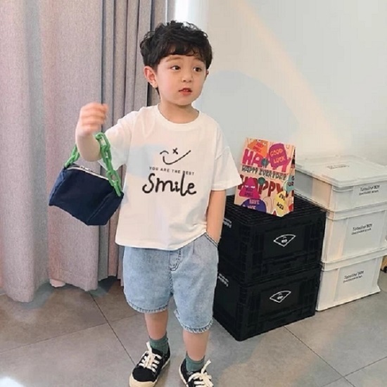 Yout-children kids เสื้อเด็ก SMILE พิมพ์ลาย แฟชั่นแบบเรียบง่าย คอกลม ทรงหลวม oversize ใส่สบาย เสื้อ