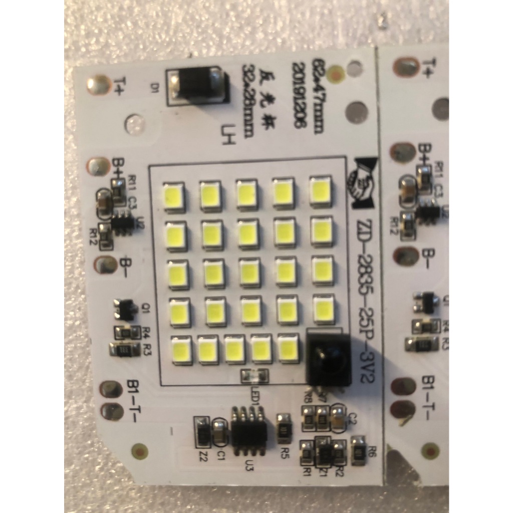 แผงไฟพลังงานแสงอาทิตย์ LED 25 ชิฟ
