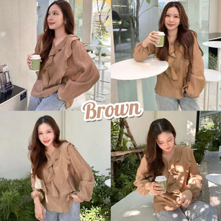 IRENE BLOUSE เสื้อแขนยาวคอระบายแพทเทิร์นน่ารัก ทรงคอวี ผ้าฝ้ายผสมอัดยับย่น ใส่เที่ยว ใส่ทำงาน เนื้อผ้าบางเบาใส่สบาย