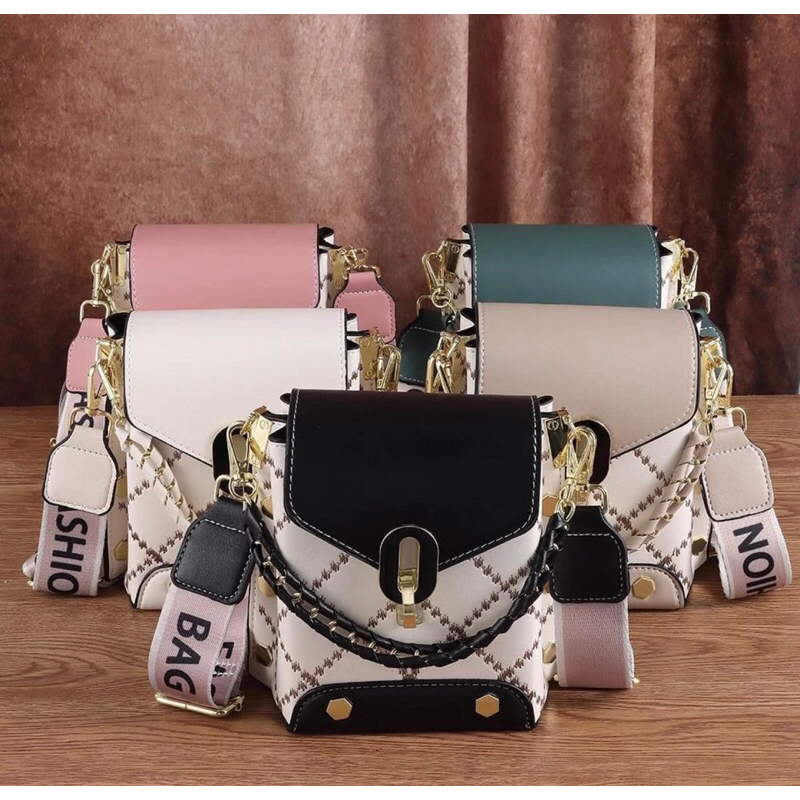 พร้อมจัดส่ง กระเป๋าสะพายไหล่ สายกว้าง ทรงบักเก็ต ทรงสี่เหลี่ยมขนมเปียกปูน เรียบง่าย