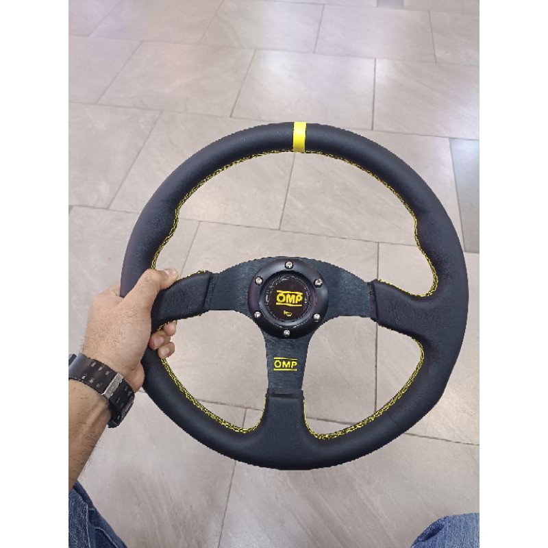 พวงมาลัย OMP หนังแท้ก้านเรียบขนาดความกว้าง 14 นิ้ว(มีคอบางตรงรุ่นขายเวลาสั่งคอโปรดระบเวลาสั่งคอโปรดร