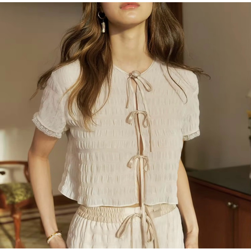 Mitr Breakfast Blouse size S , M , L (New in pack) เสื้อmitr งานใหม่มือ1จากช้อป ไม่เคยแกะแพ็คสินค้า พร้อมส่งค่ะ
