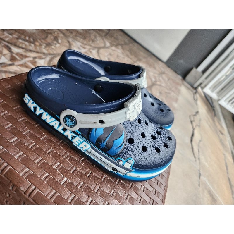 รองเท้า. Crocs J1/20cm