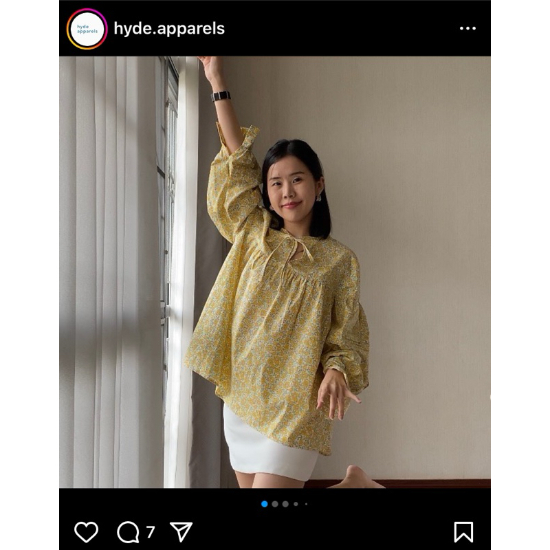 ส่งต่อ เสื้อลายดอกไม้ ร้าน hyde.apparels  สีเหลือง เเขนพอง