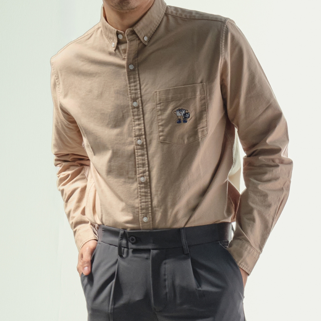 era-won เสื้อเชิ้ต ทรงปกติ Oxford Shirt collection “ART TOY" แขนยาว คอปก สี Beige