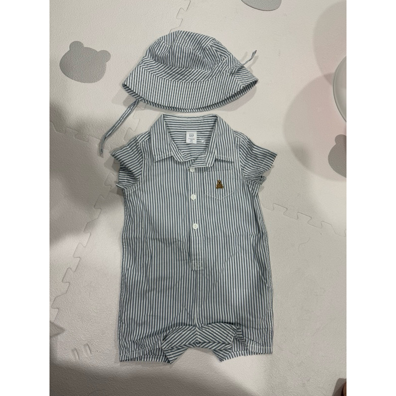 ชุดเด็กพร้อมหมวก ยี่ห้อ baby Gap ของแท้ ไซส์ 6-12M