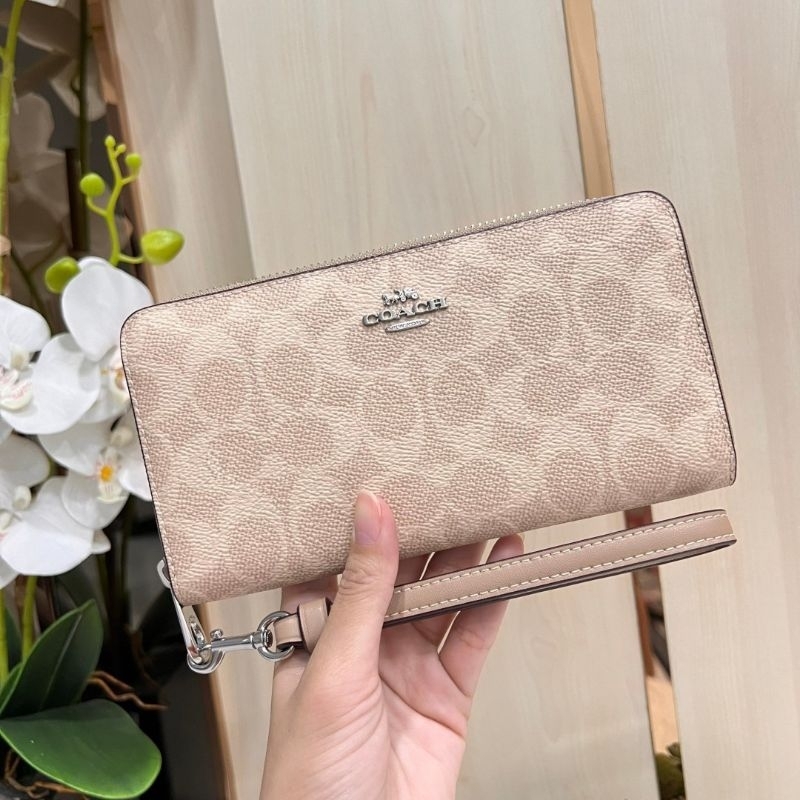 กระเป๋าสตางค์ใบยาว สวยทุกสีนะแม่ ใส่ได้ครบ แบงค์ยาว/บัตร /เหรียญ New COACH Long Zip Around Wallet มีสายคล้องมือ