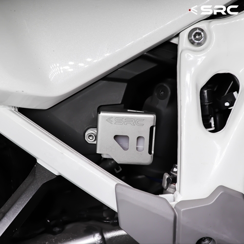 [SRC]การ์ดฝาครอบกระปุกน้ำมันเบรคหลัง HONDA CRF1100L AFRICA TWIN / NT1100