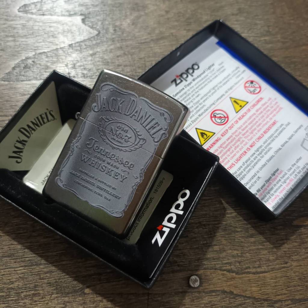 ZIPPO 48284 JACK DANIEL #A2 Made in USA ของแท้ ไฟแช๊ค ซิปโป้ Tec40store ไรท์สาระกับครูแว่น