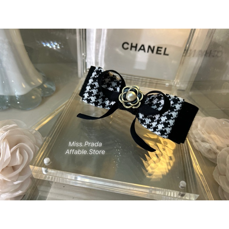 Miss Prada กิ๊บโบว์ติดผมสุดแกรมจาก affable.store พร้อมส่งค่ะ 🫶🏻
