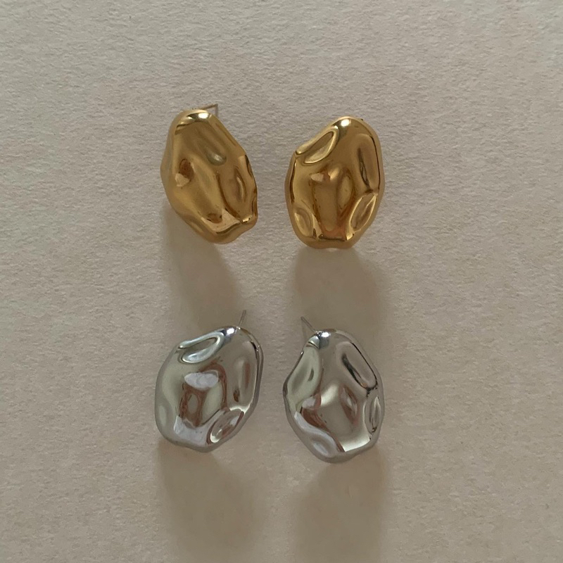 HER OBJECTIVE_HER VELA  EARRINGS