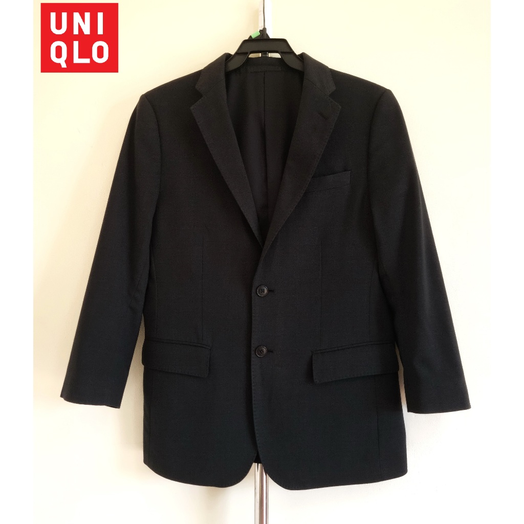 UNIQLO เสื้อสูท สีเทาดำ อก 40 นิ้ว มือสอง