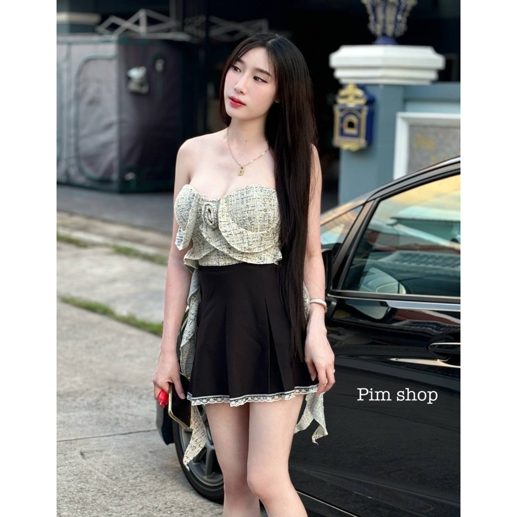 Ontop งานเกาะอกผ้าทวิสแต่งดอกกุหลาบ มาพร้อม กระโปรง