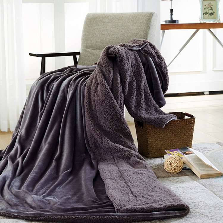 ผ้าห่มขนแกะ ULTIMATE Sherpa Throw ขนาด 200 x 230 ซม.