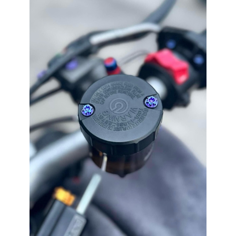Titabolt น็อตกระปุกน้ำมันเบรค Bremboไซด์ใหญ่ สำหรับกระปุกจัมโบ้(ราคาต่อชุด)