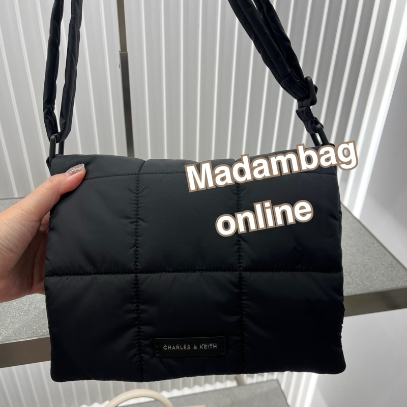 𝗖𝗛𝗔𝗥𝗟𝗘𝗦 & 𝗞𝗘𝗜𝗧𝗛 Errya Nylon Puffy Crossbody Bag  กระเป๋าผ้าไนล่อน สะพายข้าง