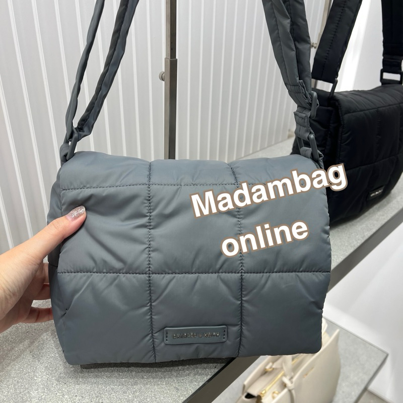 𝗖𝗛𝗔𝗥𝗟𝗘𝗦 & 𝗞𝗘𝗜𝗧𝗛 Errya Nylon Puffy Crossbody Bag  กระเป๋าผ้าไนล่อน สะพายข้าง