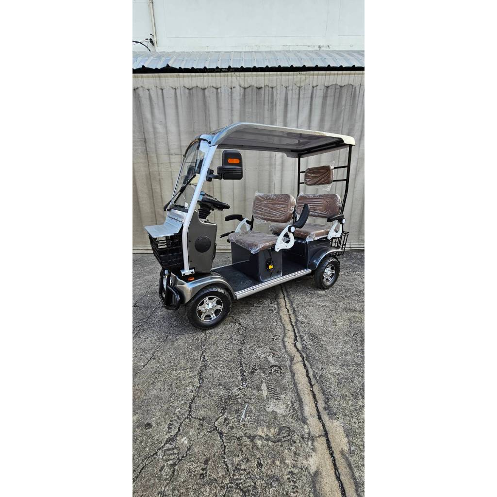 รถสี่ล้อไฟฟ้ารุ่น XT มอเตอร์ 1,000 w แบต 20 ah 60 v ประกอบพร้อมขับ มีบูลทูธ วิทยุ ตะกร้าหลัง พัดลม