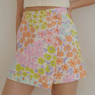 KANNI - LANDING SKORT (Play Flora) กระโปรงกางเกง