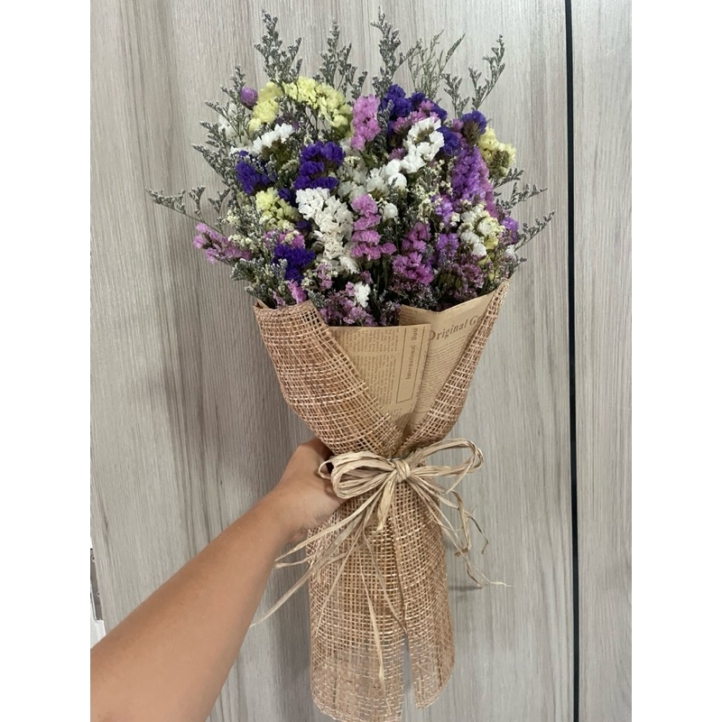 ช่อดอกไม้แห้งสแตติชคละสีสไตล์วินเทจ ช่อรับปริญญา ปัจฉิม เหมาะแก่ทุกโอกาส( 1ออเดอร์สั่งได้ไม่เกิน2ช่อนะคะ )